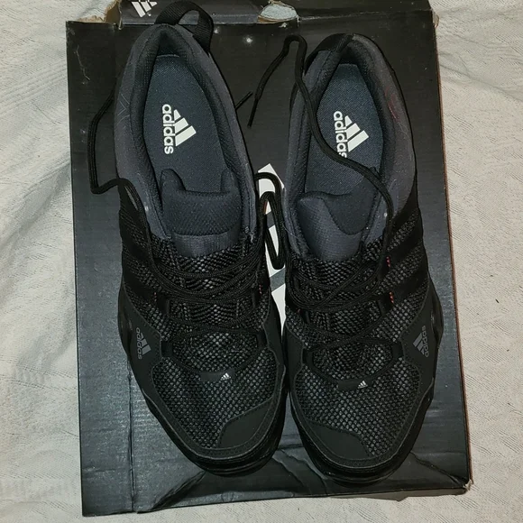 Adidas Men Shoes, Size 10, Brand New - Picture 6 of 9